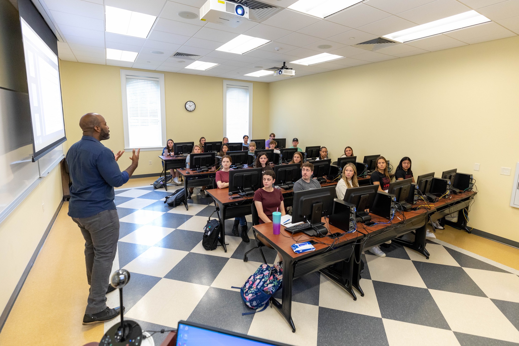 Profile For Christopher Newport University HigherEdJobs   Gallery Image 1 15525 